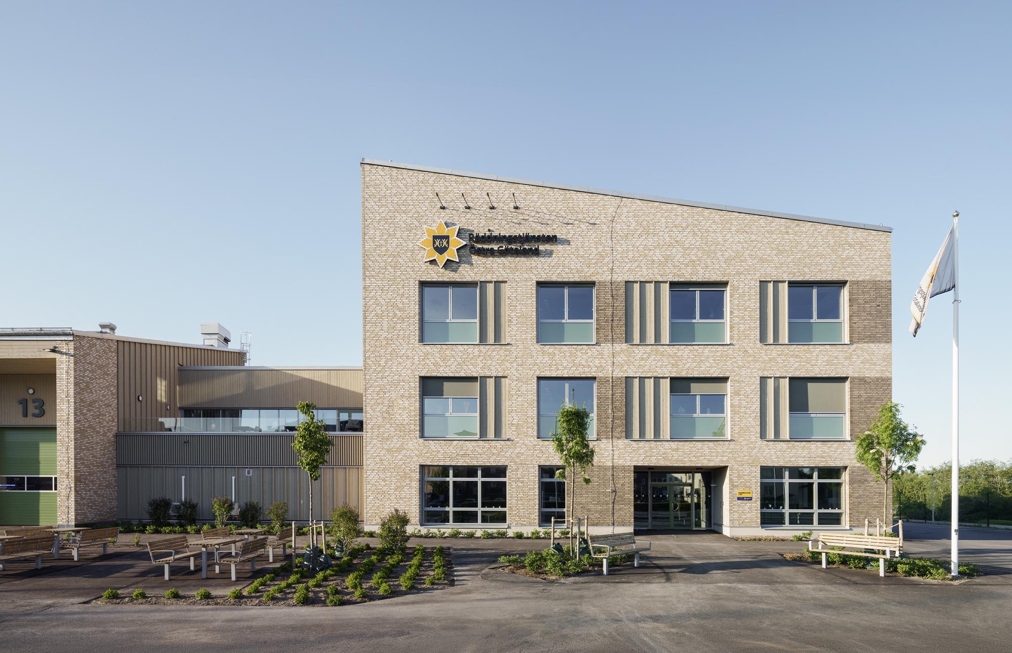 Ljura räddningsstation